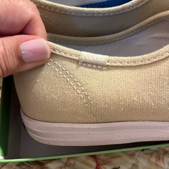 EUC Keds in Tan - Picture 5 of 8